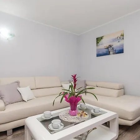 151 Apartman *